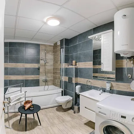 Apartment Nar Royalton *