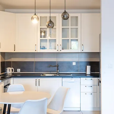 Nar Royalton Apartment