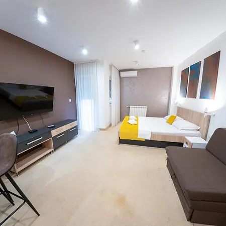 Apartment Nar Royalton *